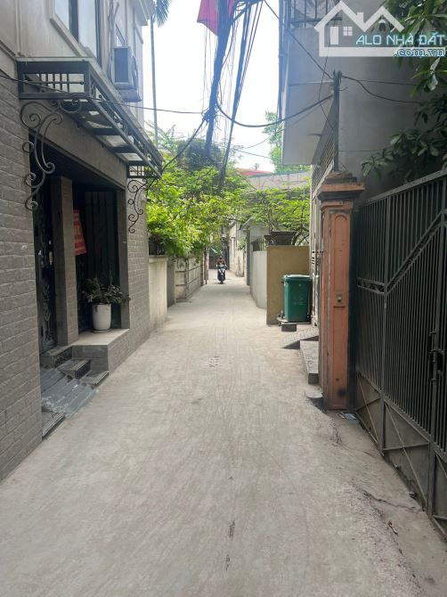 Nhà dòng tiền hiệu suất 6%/ năm - 10 căn studio - mỗi căn 2 ngủ kk