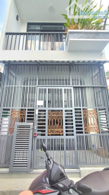 BÁN NHÀ MỚI 2 TẦNG CẠNH ĐH MARKETING, QUẬN7, 3.8M X 9.2M, 2PN, 2WC, 4.3 TỶ