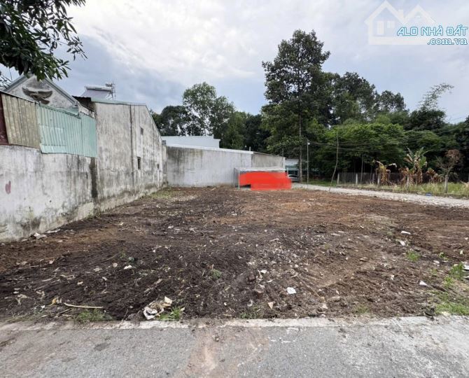 BÁN LÔ ĐẤT ĐƯỜNG BÌNH LỢI P13  DT 18X18 CN 281M2 VỊ TRÍ ĐẸP