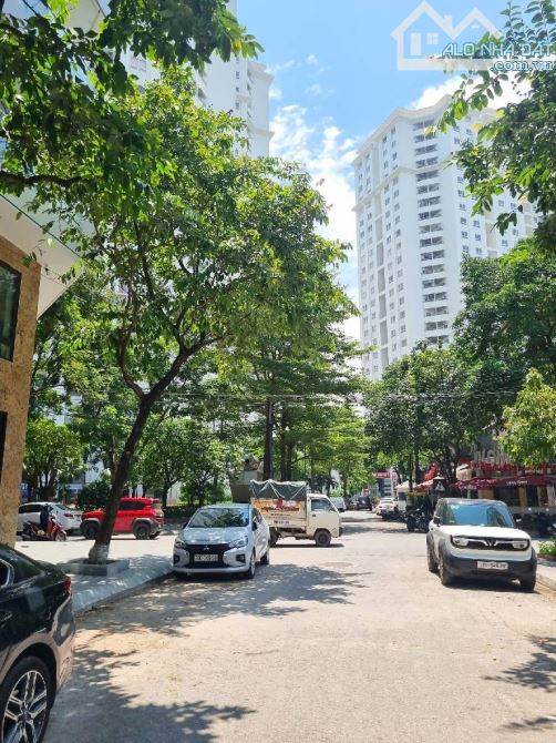Đất đấu giá Tứ Hiệp- phân lô vỉa hè- view vườn hoa- 188tr/m2