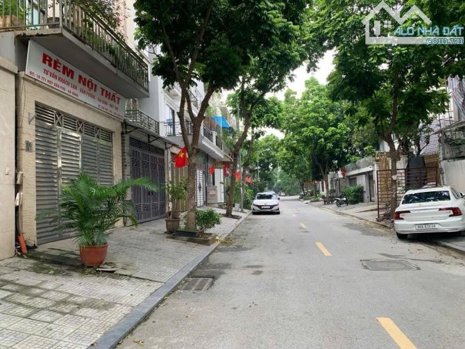Bán nhà xây thô kđt văn phú , đường 14m,vỉa hè, KD đỉnh