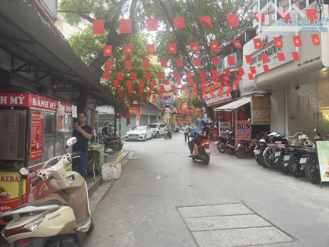 Mảnh đất Trần Duy Hưng ngõ ô tô tránh, vỉa hè, cách phố đúng 50m, DT144m2 giá 37 tỷ