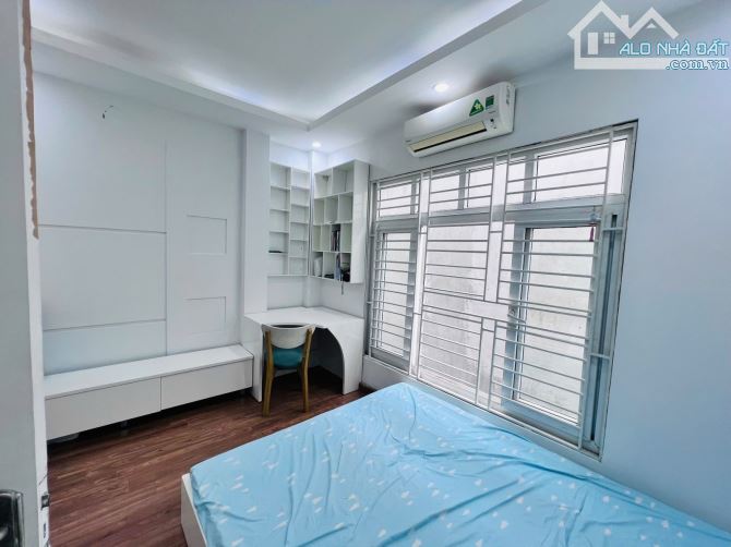 Bán nhà riêng phố Trung Liệt, Thái Hà, Đống Đa, nhà đẹp , DT 40m2, 5 tầng, MT 4.1m