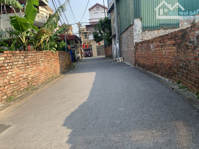 Hàng F0 83m2 thôn Linh Quy, xã Thuận An ô tô 7 chỗ đỗ cửa cách 1 nhà ô tô tránh