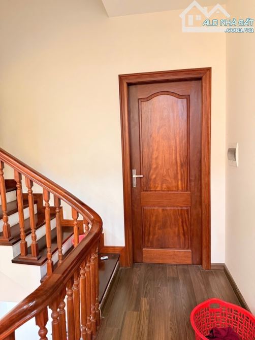 Nhà gấp Liền kề đường lớn Kiến Hưng Hà Đông, 55m 4.5 tầng,