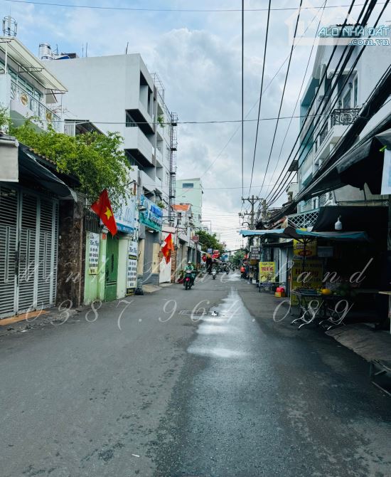 🔥BÁN GẤP NHÀ GÓC 3 MẶT THOÁNG - Ô TÔ VÀO NHÀ - LÂM VĂN BỀN -117m2 - NGANG 6,5m - SHR