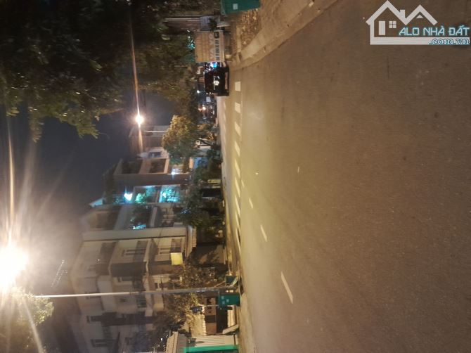 Bán nhà 108m2, Làng Tăng Phú, TNPA quận 9 giá 4,9 Tỷ