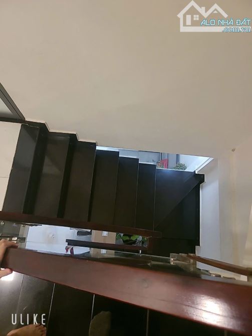 BÁN NHÀ CMT8 Q10 3 TẦNG KIÊN CỐ 50M2 GIÁ 12.9 TỶ