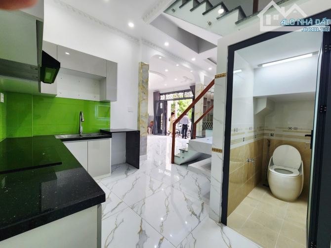 Bán gấp biệt thự ở gần Tân Hương 4 tầng, nội thất cao cấp, đủ tiện ích, chỉ nhỉnh 7 tỷ  📍