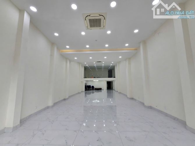 Bán nhà góc 2 mặt tiền đường Đặng Thái Thân Quận 5. DT 16x25m HĐT 250tr - giá 95 tỷ
