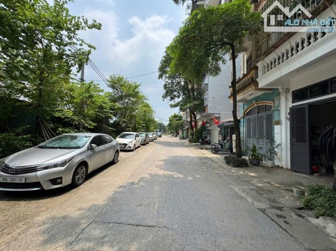 HOÀNG MAI  - 6 TẦNG - FULL NHƯ ẢNH - DT 35M - MT 6,6M - NHĨNH 8 TỶ,