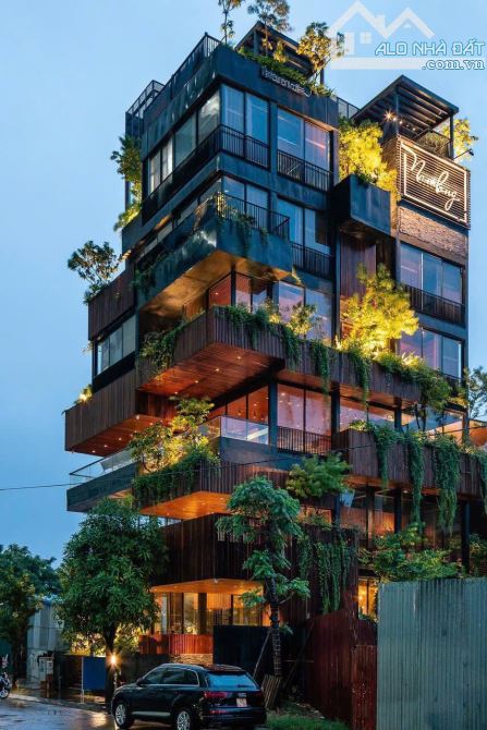 CÓ 102 - SIÊU BIỆT THỰ TỨ HIỆP 230M2 X8 TẦNG THANG MÁY - VỊ TRÍ KIM CƯƠNG - KD  ĐỈNH