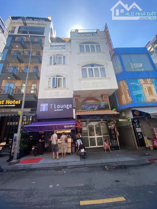BÁN NHÀ MẶT TIỀN TRUNG TÂM QUẬN 1 18 ĐỖ QUANG ĐẨU, PHẠM NGŨ LÃO