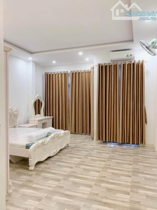 CỰC RẺ NHÀ 3 TẦNG KIÊN CỐ HÙNG VƯƠNG 50M CHỈ NHỈNH 4 TỶ xx
