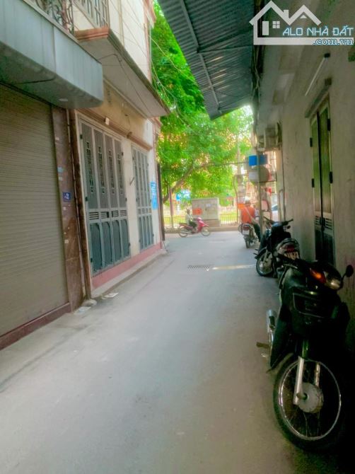 Bán nhà phố Khương Đình, lô góc, 6 tầng thang máy, 36m2 giá 9.4tỷ