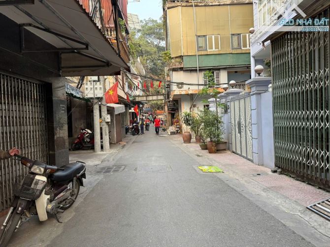 bán nhà Phố Lò Đúc - 57m2 - thang máy - oto đỗ cựa - nhà mới đẹp,chắc chắn - 13,3 tỷ