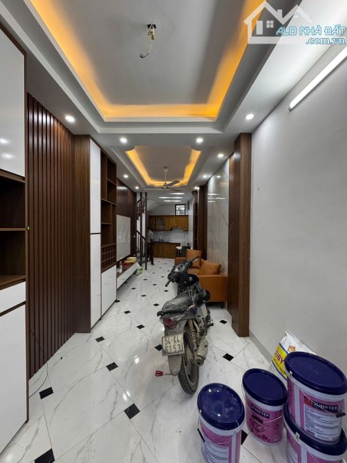 Bán nhà Tặng Full nội thất - nhà mới xây - kinh doanh tạp hóa đỉnh 5 tầng xách vali về ở.