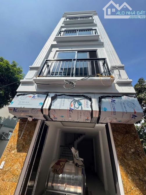 BÁN NHÀ LIÊN MẠC - Ô TÔ ĐỖ CỬA - NGÕ THÔNG - DT: 46M2, 4 TẦNG, MT 4.9M - 5.8 TỶ