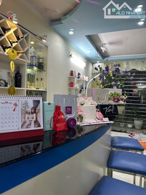Bán nhà 5 tầng khu phân lô trần nguyên hãn