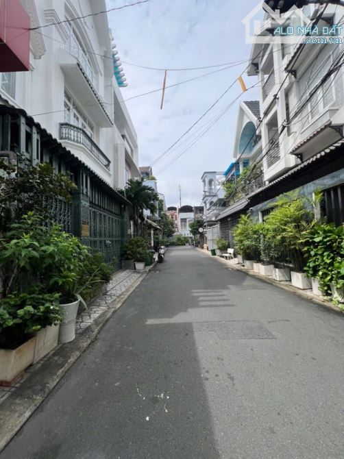 SIÊU PHẨM 2 TẦNG LÊ TRỌNG TẤN – NGANG KHỦNG 7M – 88M² – XE HƠI NGỦ TRONG NHÀ – GIÁ 11.3 TỶ