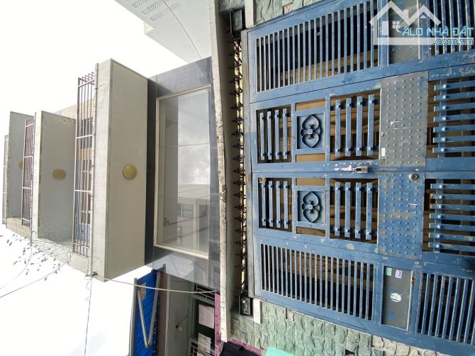 Nhà Bán Bình Đông P13Q8, Dt 4,4x17,8 5tầng 9pn shr giá 8.3tỷ.