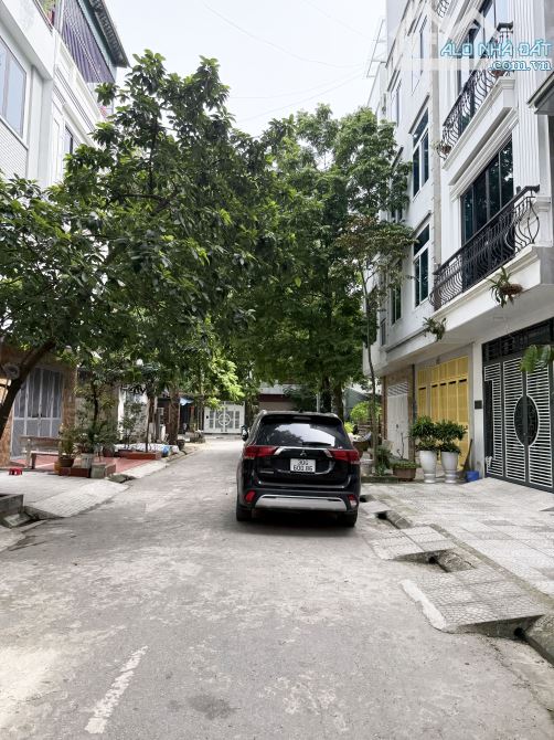 Bán Nhà DV Hàng Bè Mậu Lương 50m 4 Tầng MT 4m Giá 12 Tỷ VỈa Hè Ô Tô Tránh Ở Ngay