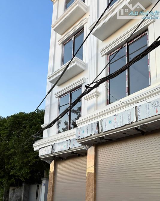 Bán nhà Liên Mạc, Bắc Từ Liêm, lô góc, ô tô đỗ cổng, nhà mới, 33m2, 5 tầng chỉ 5 tỷ