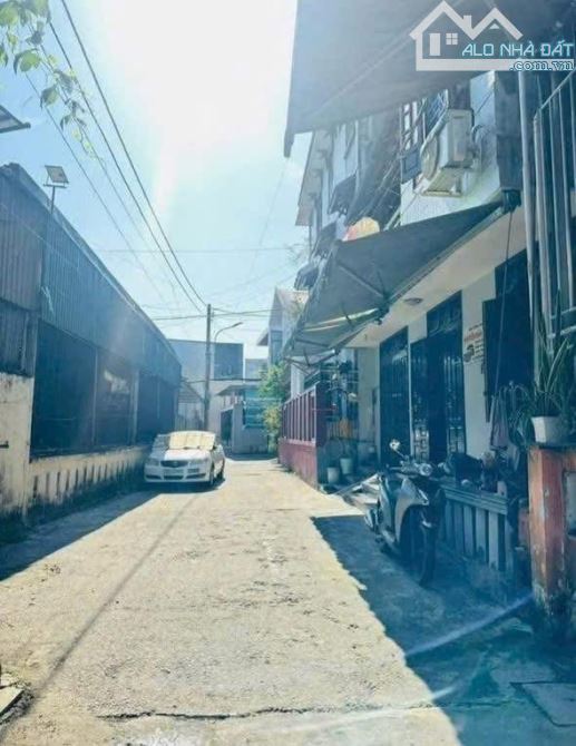 🏘🏘ĐẤT TẶNG NHÀ CẤP 4 KIỆT OTO PHAN CHU TRINH, TP HUẾ
