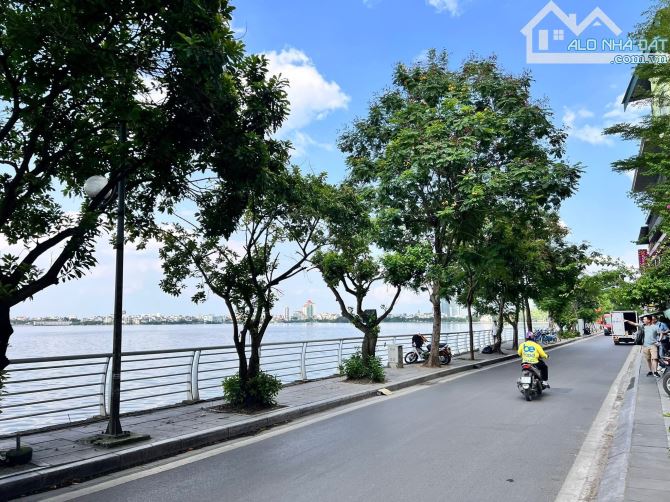 CẦN BÁN GẤP NHÀ CHÍNH CHUT PHỐ NGUYỄN ĐÌNH THI THUỴ KHUÊ TÂY HỒ 75M 3 TẦNG NHỈNH 18 TỶ