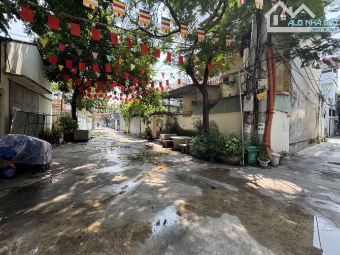 LÔ GÓC QUANG MINH TẶNG KÈM NHÀ CẤP 4, ĐƯỜNG THÔNG Ô TÔ ,50m2 CHỈ NHỈNH 3 TỶ !