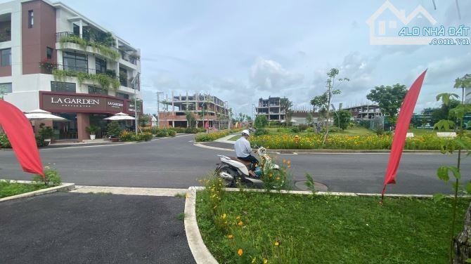 Đất đẹp – Sổ sẵn – Lô Gốc Vành Đai 4 - Bến Lức - Long An