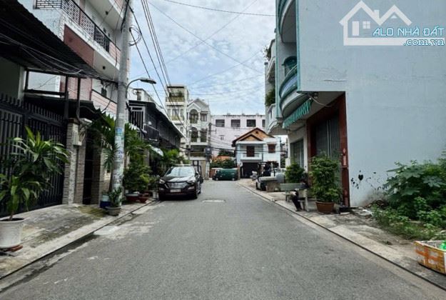 Bán nhà 5 tầng góc 2 mặt tiền – Lý Thường Kiệt, P.8, Q.Tân Bình – hẻm 6m – giá 8 tỷ