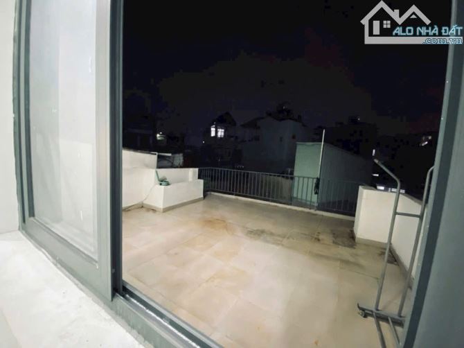 NHÀ 3 TẦNG . 56M2 - 4.5×13 - 3PN. 3WC . GẦN BỆNH VIỆN HỒNG ĐỨC .