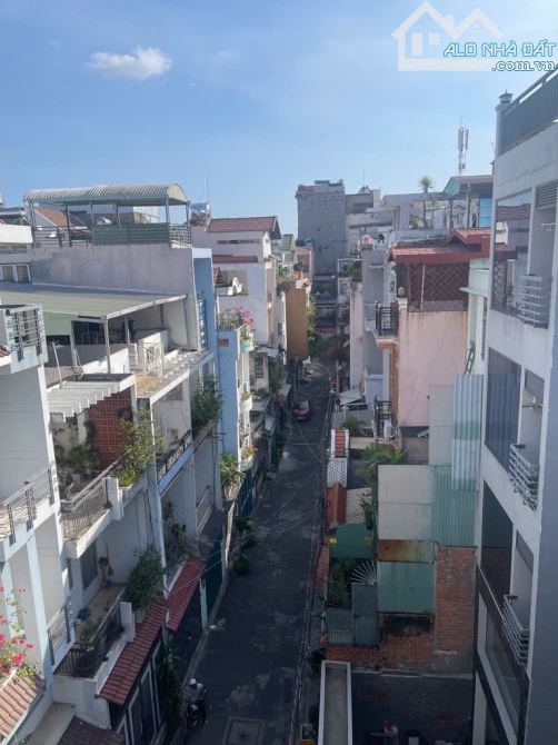 Nhà bán cực hiếm K300, Hẻm 8m Hoàng Hoa Thám, Tân Bình. DT: 7.7x18m giá 9 tỷ Thật 100%