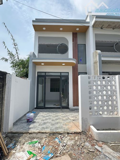 BÁN NHÀ LỬNG THÔNG TẦNG HIỆN ĐẠI ĐẸP CHỈ CẦN 400TRIỆU NHẬN NHÀ