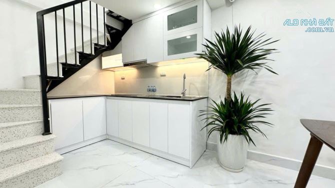 ĐỘI CẤN BA ĐÌNH-DT20M GẦN PHỐ 2 MẶT NGÕ THOÁNG TRƯỚC SAU 4 TỶ 950