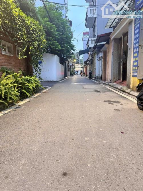 GẤP GẤP! PHỐ LÊ THANH NGHỊ MẶT NGÕ THÔNG - PHÂN LÔ SÁT PHỐ - MẶT TIỀN SIÊU LỰC