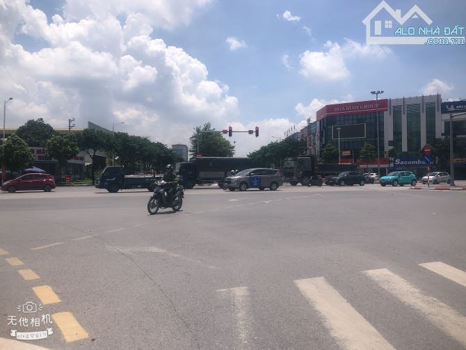 GẦN NGAY NGÃ TƯ - TRỊNH VĂN BÔ : 4T - 38M