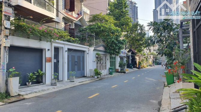 Bán khuôn đất 105m2 ngay khu Giang Văn Minh- The Vista An Phú, KV XD: hầm, 5 tầng
