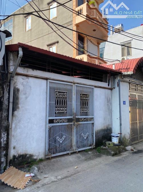 BÁN ĐẤT HỌC VIÊN TÀI CHÍNH - DT83M2 - MT5M - GIÁ 12,5TỶ - NGO Ô TÔ - KINH DOANH SẦM UẤT