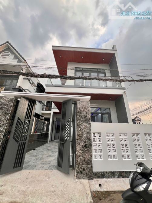 BIỆT THỰ MINI GẦN TRỤC 16- KẾT NỐI ĐỒNG KHỞI CHỈ 3P ĐI XE, SỔ HỒNG RIÊNG, FULL THỔ CƯ