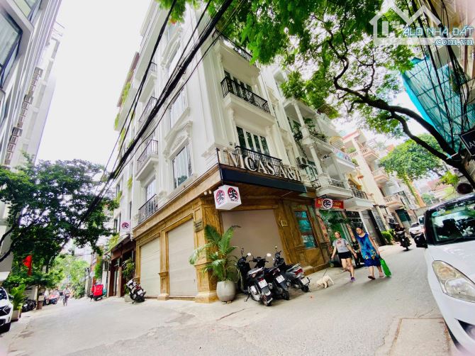 Bán tòa nhà Apartmnet phố Đào Tấn, Lotte Liễu Giai 220m2*12m MT chỉ 99 tỷ