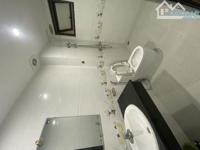 NHÀ DÂN XÂY,VIEW THOÁNG,OTO GẦN,DÂN TRÍ CAO