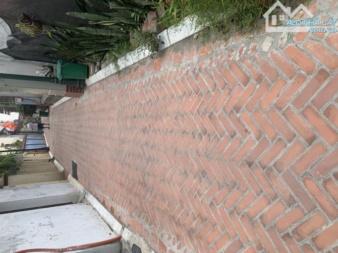 đất đẹp lại đà, ô tô đỗ cửa, sát vin cổ loa, gần cầu tứ liên