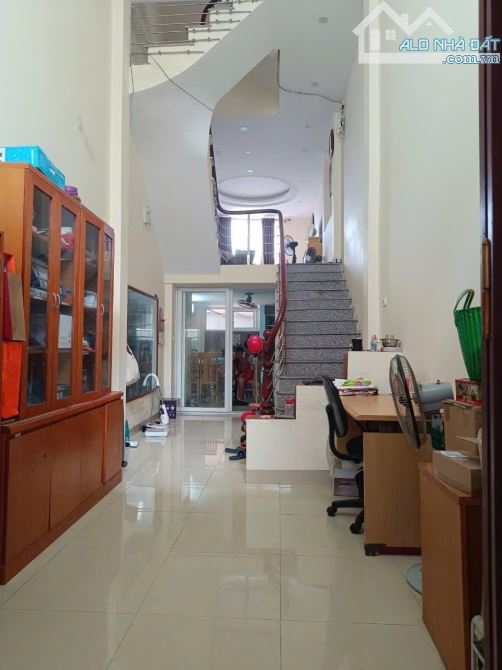 Rẻ nhất Mậu lương - mua đất tặng nhà 52m2 chỉ có 6.7 Tỷ, nhà dân xây