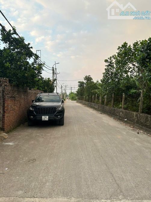 Bán 44m2 đất Lệ Chi - Gia Lâm, ô tô vào đất