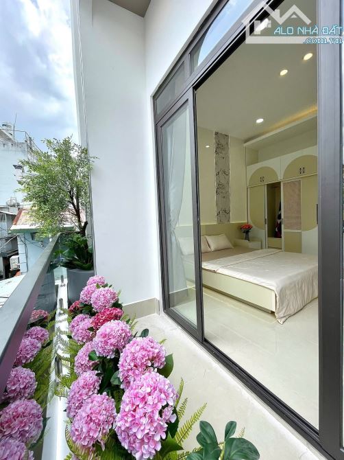 Nhà Gò vấp 3 phòng có phòng ngủ tầng trệt hẻm to 2 tầng 58m2 đường Phạm Văn Chiêu Phường 9