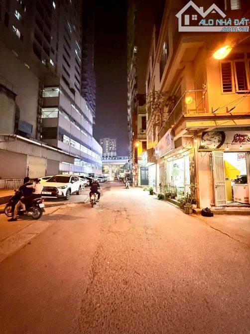 BÁN NHÀ TRẦN PHÚ HÀ ĐÔNG – KINH DOANH ĐỈNH – SỔ HOA HẬU – HIẾM NHÀ BÁN