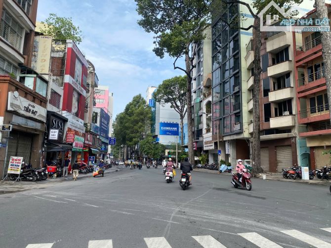 Bán Gấp nhà Mặt Tiền Nguyễn Hữu Cầu P.Tân Định Q.1 Giá 38 TỶ Giảm về 35 TỶ