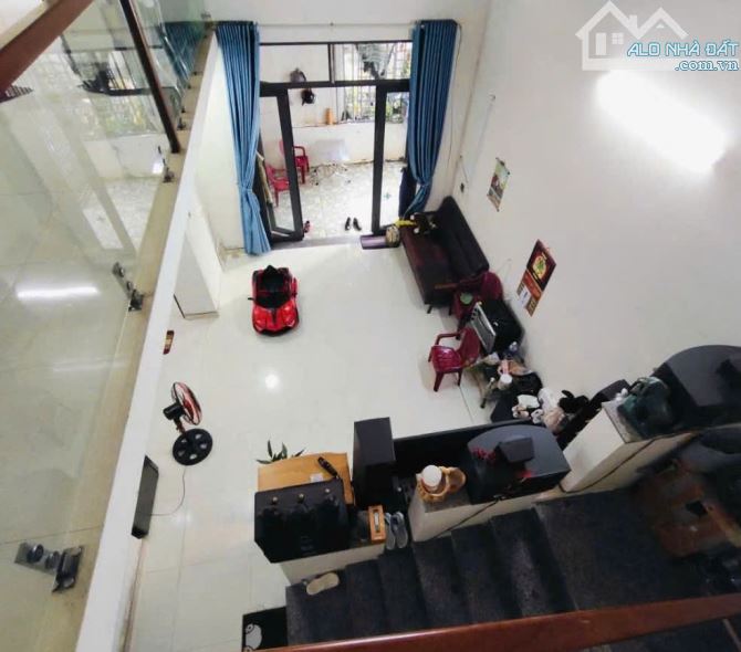 GIÁ TỐT CUỐI CÙNG! 62m², 2 TẦNG , KIỆT Ô TÔ SÁT NGUYỄN TẤT THÀNH MÀ CHỈ HƠN 2 TỶ.
